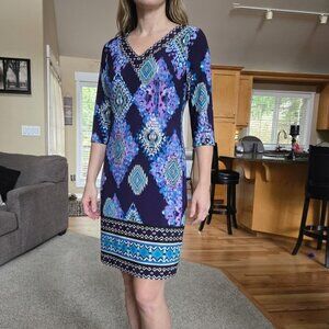 Chicos sz 0 (XS) blue/purple diamond print boho inspired v neck dress
